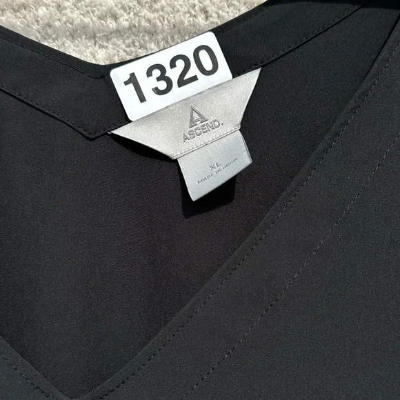 Ascend Black Sleeveless Dress XL Cinched Waist Athletic Casual Pocket Dress - Picture 3 of 7